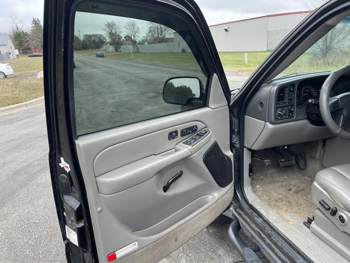 2005 chevrolet tahoe with 228414 miles for sale near elk-river, minnesota ae997d0b79624d0e8fbb1149054e94ff.jpg