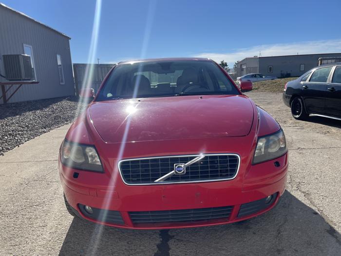 2005 volvo s40 sel with 104898 miles for sale near elk-river, minnesota af0832b7344c43c0b3f77daa30e831f9.jpg