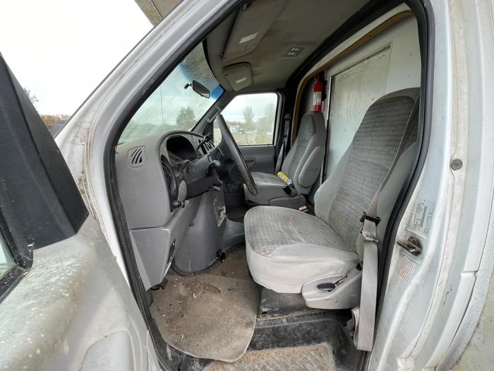 2001 ford econoline super-duty with 179206 miles for sale near elk-river, minnesota b1b6cee093024f61b019ad467ce8fab9.jpg
