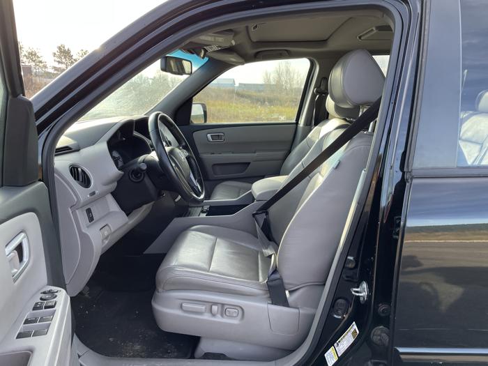 2010 honda pilot ex-l with 246273 miles for sale near elk-river, minnesota b2b2280c81bc4c14b05462b86e6f95e1.jpg
