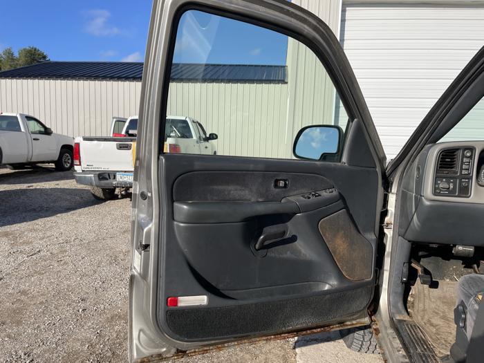 2000 chevrolet silverado 1500 with 233829 miles for sale near elk-river, minnesota b5b73acb5ab4459fa59af6308a362274.jpg