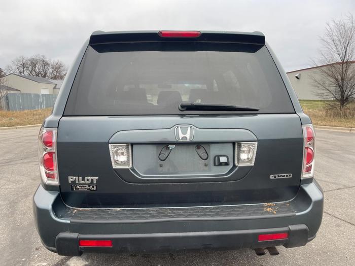 2006 honda pilot ex-l(-with-navi) with 270184 miles for sale near elk-river, minnesota b5c86efbe5654425957db301436675d7.jpg