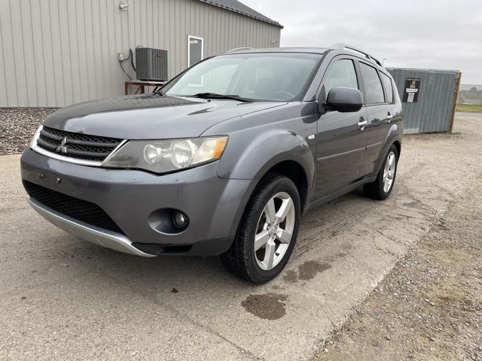 2007 mitsubishi outlander xls with 168949 miles for sale near elk-river, minnesota b69423e87e364f85bf4f2938adcce71d.jpg