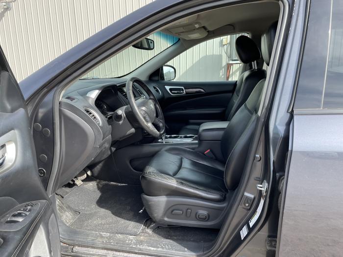 2014 nissan pathfinder-sv- sl with 119472 miles for sale near elk-river, minnesota b6e2677f33df437cb56e5ddd4f907ea1.jpg