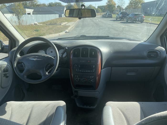 2006 chrysler town-and-country sel with 207153 miles for sale near elk-river, minnesota b833432a6d9445f194107d9049c288da.jpg