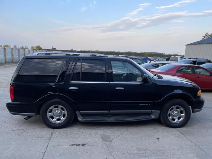 2001 lincoln navigator-l sel with 216101 miles for sale near elk-river, minnesota b88d8b704cf2449db3f61b1dc7228b4f.jpg
