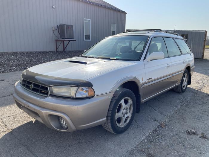 1999 subaru legacy outback--cw with 159276 miles for sale near elk-river, minnesota ba0a08a3672349f4952d2e022308e055.jpg