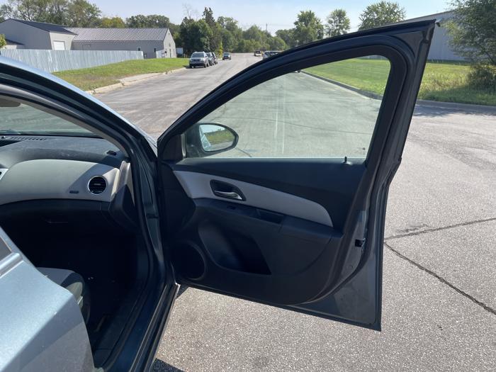 2012 chevrolet cruze ls with 173020 miles for sale near elk-river, minnesota bb4f7b7cdd91409280e98ca6de7fc263.jpg