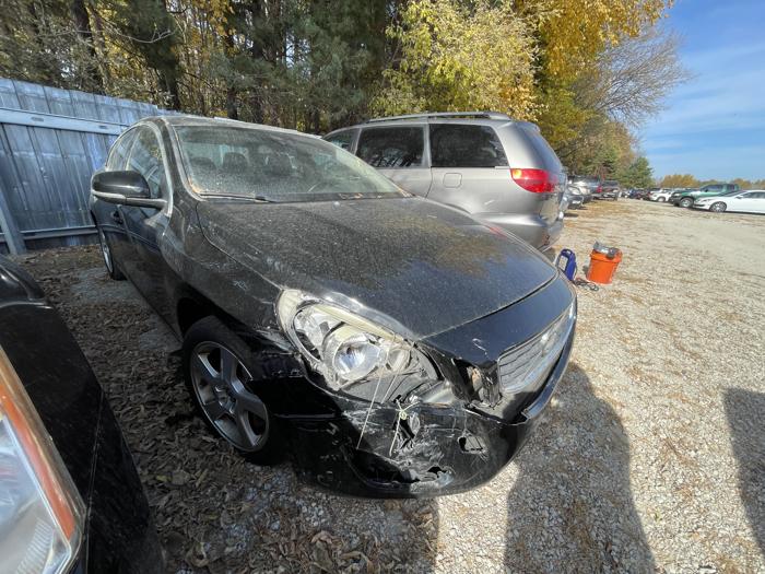 2013 volvo s60 sel with 178330 miles for sale near elk-river, minnesota bb79836e142748b19bda0bae488e31b3.jpg