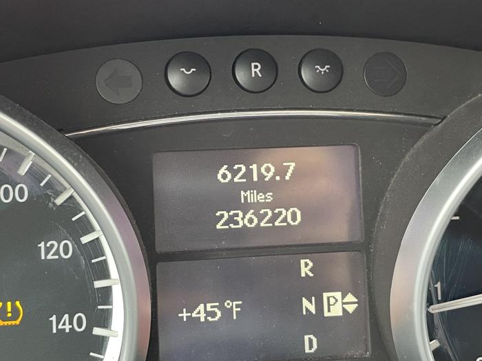 2010 mercedes-benz gl-class 4-matic with 236220 miles for sale near elk-river, minnesota bdafb5738fbf49169e26bd20b50aa6b2.jpg