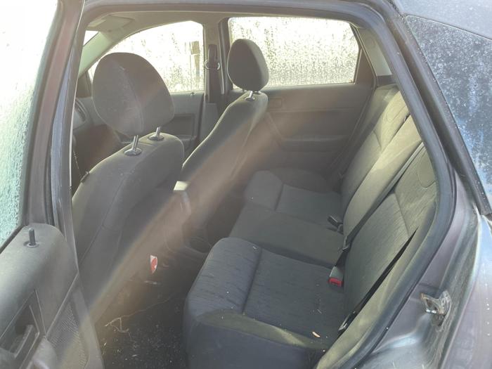 2009 ford focus se with 229850 miles for sale near elk-river, minnesota c36e93677b014080a05f12a73c5e908e.jpg