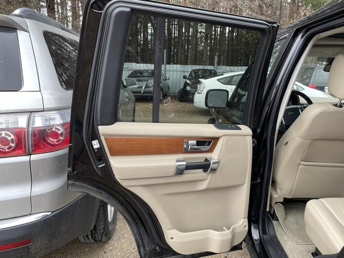 2010 land-rover lr4 hse-lux with 143958 miles for sale near elk-river, minnesota c49b16872e014c3aa4a266467877874c.jpg