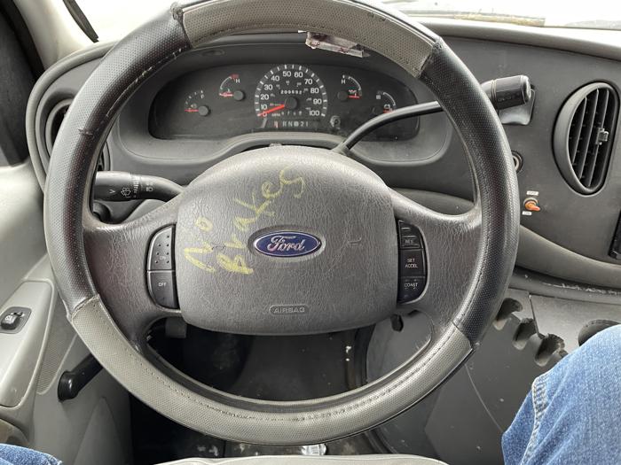 2003 ford e-150 base with 209692 miles for sale near elk-river, minnesota c52cb36af9d74432858f2cada8317e69.jpg
