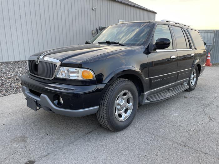 2001 lincoln navigator-l sel with 216101 miles for sale near elk-river, minnesota c8015d0b2b8845bda521d0f242d4edac.jpg