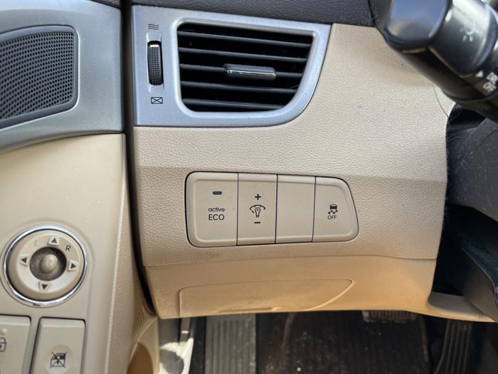 2013 hyundai elantra-gls- sel with 93419 miles for sale near elk-river, minnesota c9f0a0d1e1124b338c833634b2f2c502.jpg