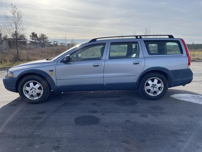 2001 volvo v70 with 186232 miles for sale near elk-river, minnesota ca850ff255734e6083b6da1fd5cb6079.jpg