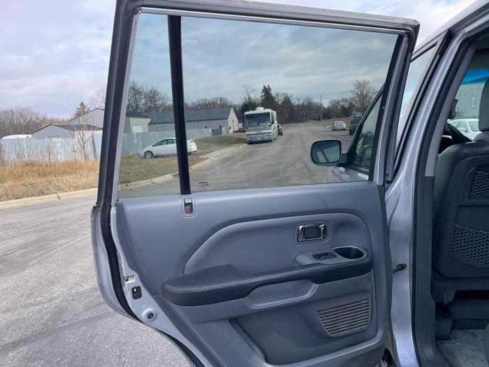 2004 honda pilot ex-l with 209900 miles for sale near elk-river, minnesota cae5f432a3f1428cb01de322f0d23d1e.jpg