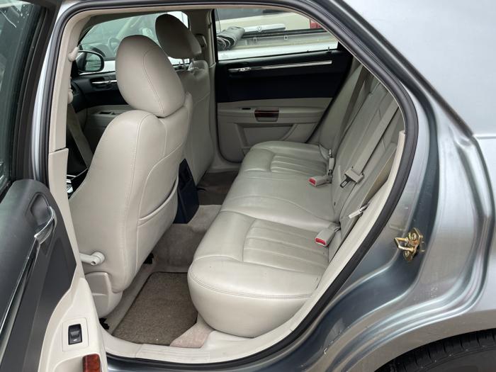 2006 chrysler 300c sel with 144880 miles for sale near elk-river, minnesota cca69d8681b74aba92f4e61756bf38df.jpg
