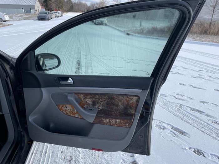 2008 volkswagen rabbit with 191973 miles for sale near elk-river, minnesota cfc418fcd4e44eac9229c7b153d3ed5e.jpg