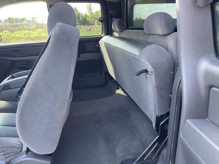 2005 chevrolet silverado-1500 1500 with 189427 miles for sale near elk-river, minnesota d1557b4474894cc98349ebf87d44fbbd.jpg