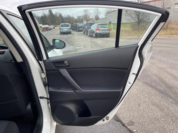 2010 mazda mazda3 sel with 96525 miles for sale near elk-river, minnesota d41b1a214847452c823f0bfe8185d3fa.jpg