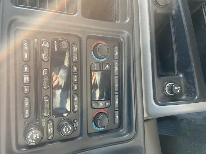 2003 gmc yukon-xl 1500 with 251810 miles for sale near elk-river, minnesota d4ae869fcf85415b8b39f2466a3861ee.jpg