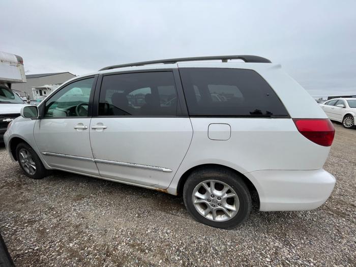 2007 toyota sienna xle with 215279 miles for sale near elk-river, minnesota d652753176934f01a7487f42af3f663f.jpg