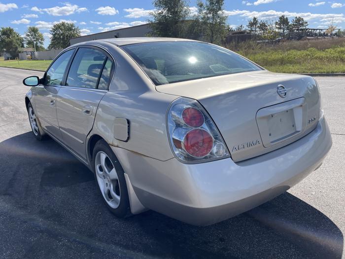 2005 nissan altima sel with 181963 miles for sale near elk-river, minnesota d745cea4ccb44c5593c65df4d60c15be.jpg