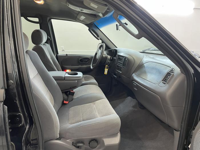 2002 ford f150 xlt with 188087 miles for sale near elk-river, minnesota d7e0982aa7594168a4bbc35a59272eda.jpg