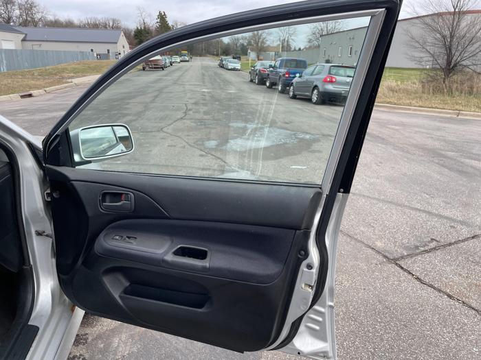 2003 mitsubishi lancer sel with 172695 miles for sale near elk-river, minnesota d845f3acc5ff4686b2b0c02130b6e331.jpg