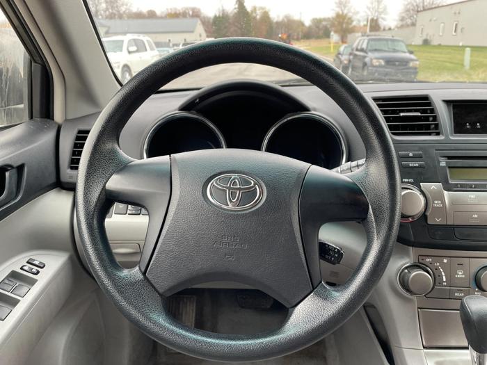 2009 toyota highlander base with 156168 miles for sale near elk-river, minnesota d8f17a0b513b41dc8afabd3155f09087.jpg