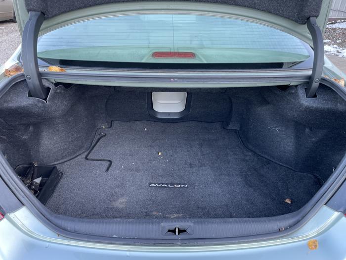2005 toyota avalon xl with 295805 miles for sale near elk-river, minnesota da58eb40f2984bc8bf4dafd2b5df688d.jpg