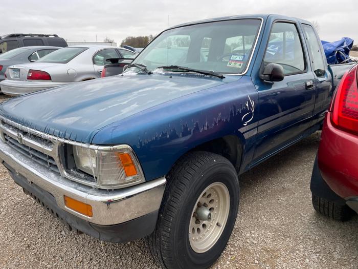 1994 toyota pick-up dx with 230133 miles for sale near elk-river, minnesota db4c7174d6394796a0501e6540a97fba.jpg