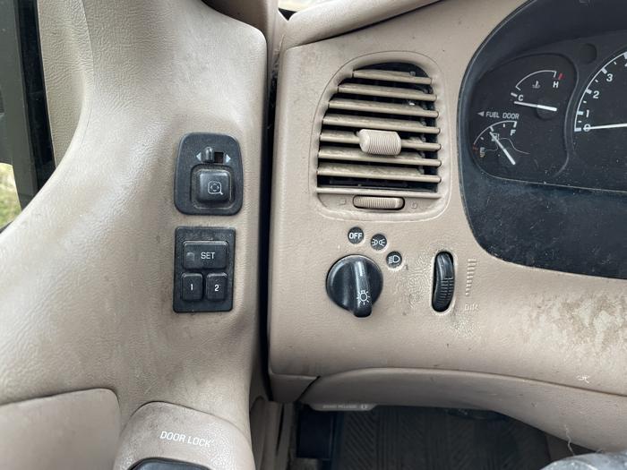 1999 ford explorer xls with 347393 miles for sale near elk-river, minnesota dc5b21e3270446b593150cb232925dce.jpg