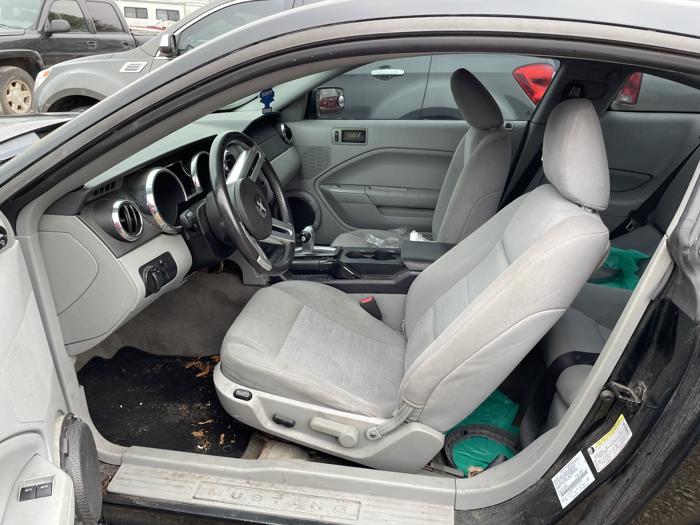 2005 ford mustang deluxe for sale near elk-river, minnesota e4339be6b6234c029af37ed4632ac441.jpg