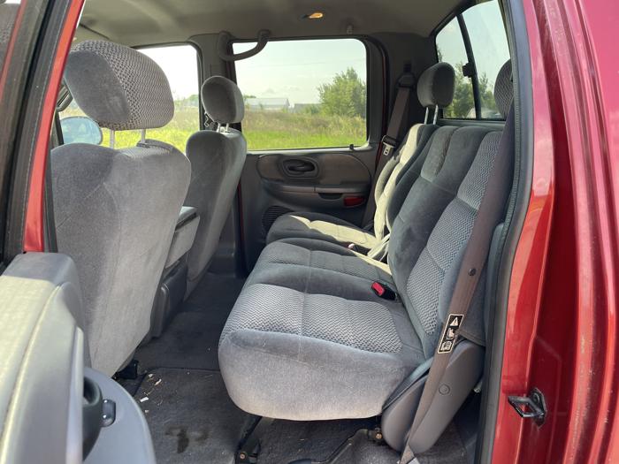 2001 ford f150 xlt with 208185 miles for sale near elk-river, minnesota e647e845153f49f18215624d6fcdbe1d.jpg