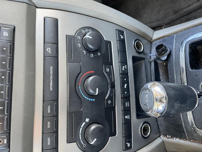 2006 jeep commander sel with 151609 miles for sale near elk-river, minnesota e7056ba0d32d4b62ba07bd3c13d41e72.jpg