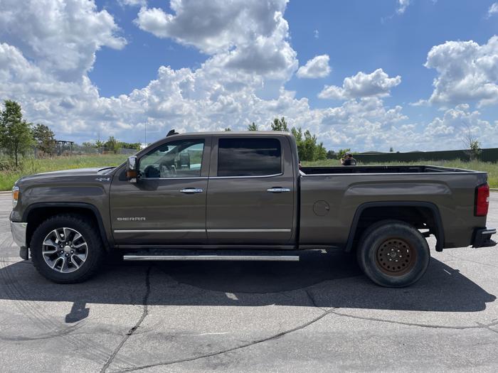 2015 gmc sierra slt with 200291 miles for sale near elk-river, minnesota e7f6174c5ada4cf5bd98428c7511f9f2.jpg