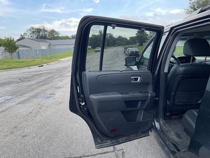 2013 honda pilot touring with 207517 miles for sale near elk-river, minnesota e9a8434e94da4d18a6bf1d139dcf9302.jpg