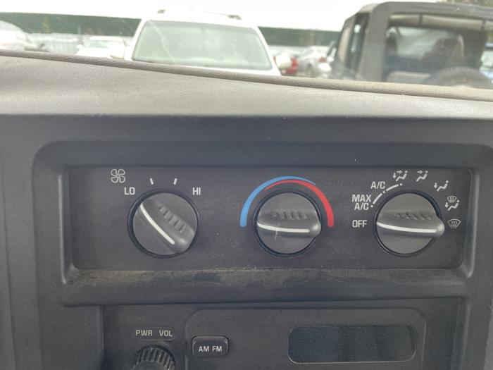 2004 chevrolet express sel with 162588 miles for sale near elk-river, minnesota e9a8b574d5174071badc1e4a50a1bdf0.jpg