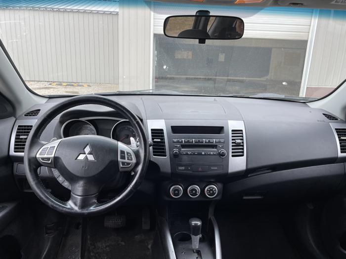 2007 mitsubishi outlander xls with 168949 miles for sale near elk-river, minnesota ecb92adf3a0c47f1aaf067a206f33734.jpg