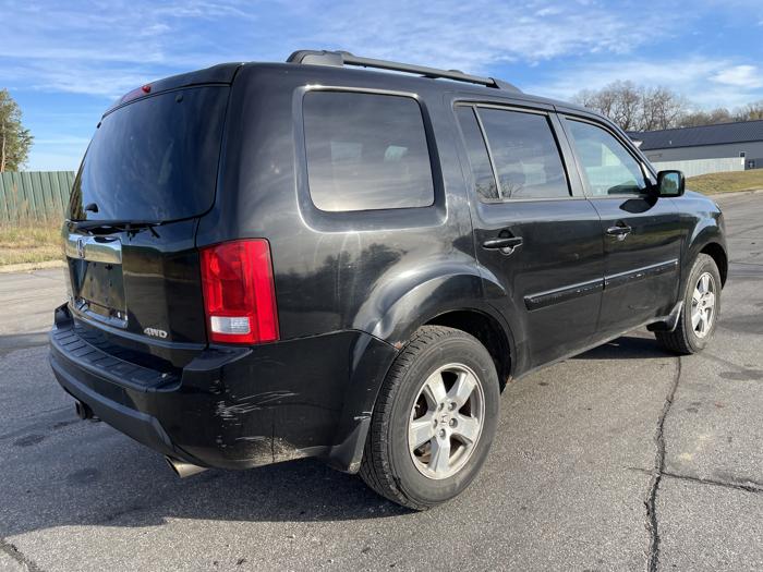 2010 honda pilot ex-l with 246273 miles for sale near elk-river, minnesota ed13a71069ed40009cc70d7ee5d2df38.jpg