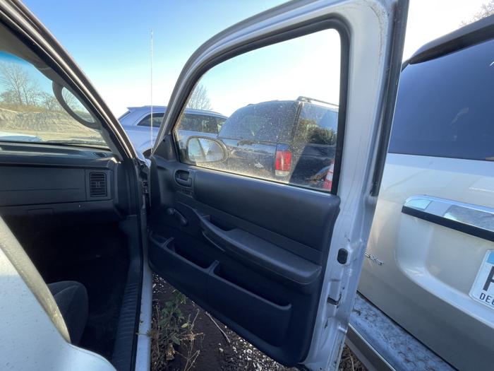 2003 dodge dakota sel with 167365 miles for sale near elk-river, minnesota eef82fe526094db88eeb0ae66ee48f48.jpg