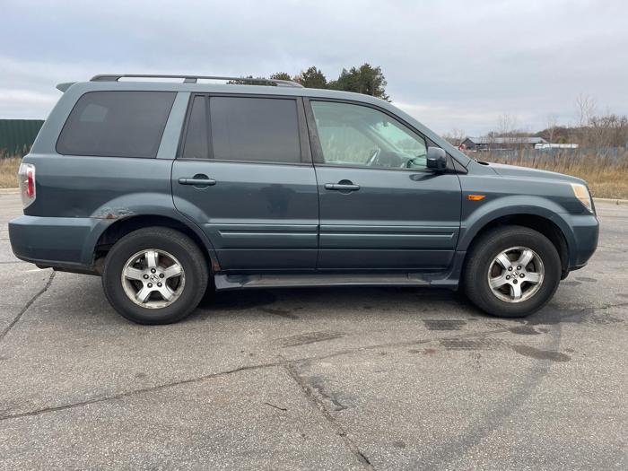 2006 honda pilot ex-l(-with-navi) with 270184 miles for sale near elk-river, minnesota efea586a1dd044c2bc1f07e4426225f4.jpg