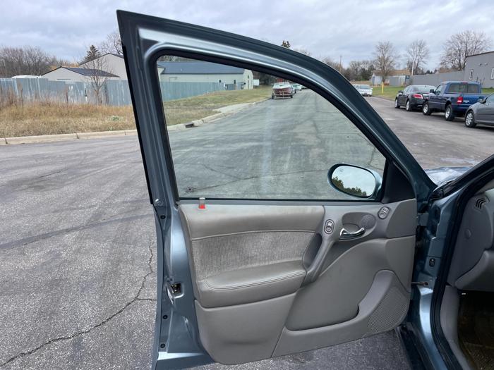 2002 saturn ls1 with 235113 miles for sale near elk-river, minnesota f02b047969bd43ecb0f409d4bb360496.jpg
