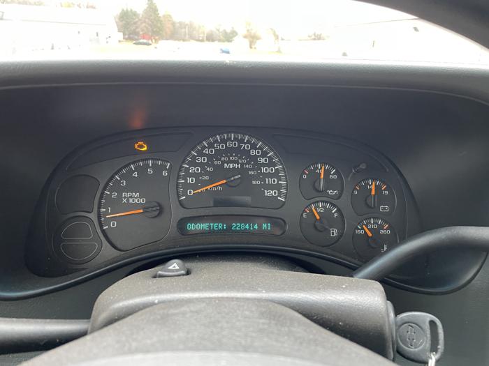 2005 chevrolet tahoe with 228414 miles for sale near elk-river, minnesota f1e65c1a0fc148d1979f86d40aeafe48.jpg