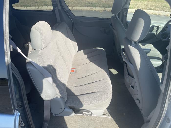 2006 chrysler town-and-country sel with 207153 miles for sale near elk-river, minnesota f231d4d43ff348239462679200424b8a.jpg