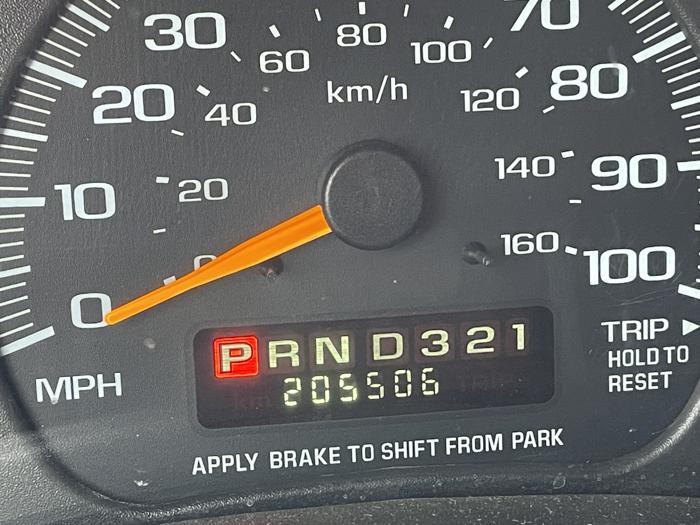 2001 chevrolet express sel with 205506 miles for sale near elk-river, minnesota f302206badd846f8bfdfb0efcfc209e6.jpg