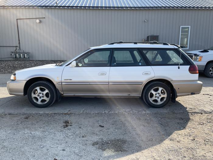 1999 subaru legacy outback--cw with 159276 miles for sale near elk-river, minnesota f4d2958e5ee44b328c84000d4cf9c723.jpg