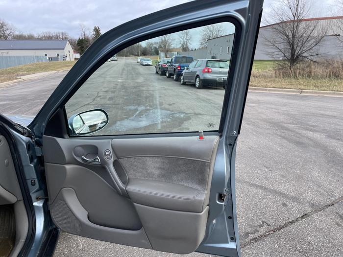 2002 saturn ls1 with 235113 miles for sale near elk-river, minnesota f6d2ad7aa28c49a6a0bfd90f16da92de.jpg